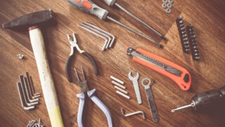 tools-864983_1920_1800x1200