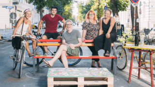 die Initiative auf der Hasnerstraße in ihrer Sommeroase